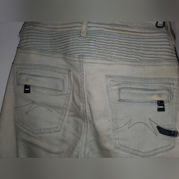 PARASUCO Denim Legend_Sana fit mid waist super skinny light wash ripped jeans - Picture 4 of 5